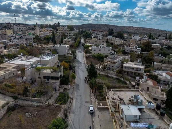 صور جوية لقرية عابود بعدسة: أ. محمود معطان