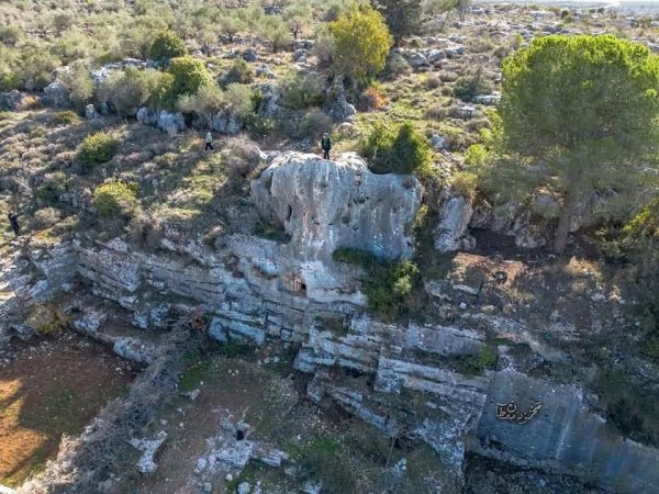 صور جوية لقرية عابود بعدسة: أ. محمود معطان
