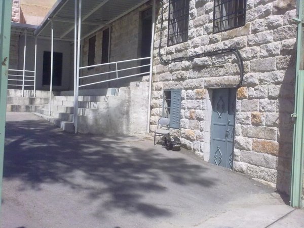 مباني القرية