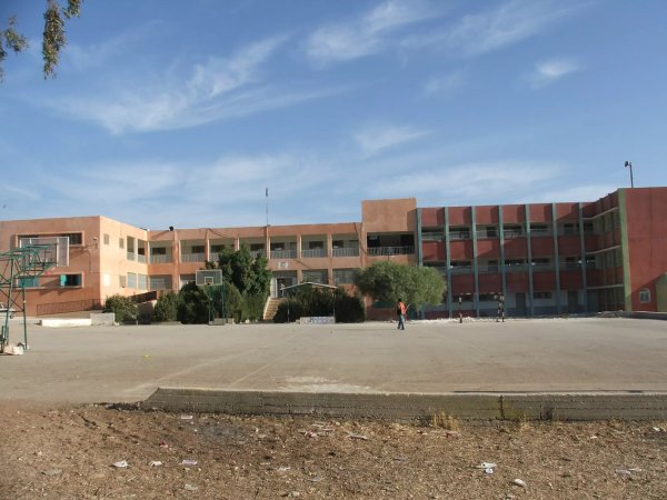 مدرسة القرية