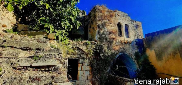 صور البيوت في البلدة بعدسة دينا رجب