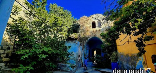 صور البيوت في البلدة بعدسة دينا رجب