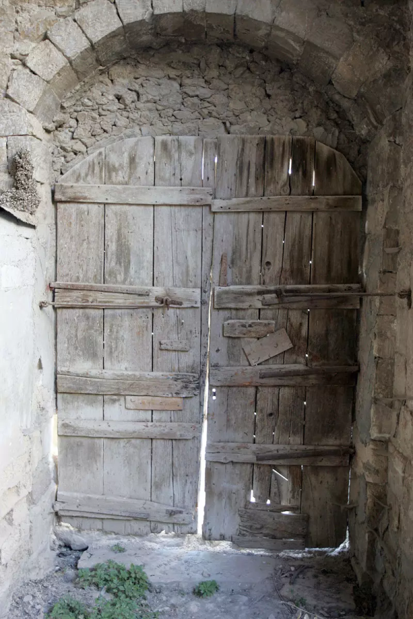 منزل قديم في القرية