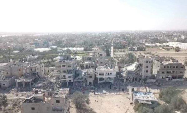 صور تظهر جحم الدمار الذي طال بلدة خزاعة نتيجة القثف الإسرائيلي المتواصل عل القطاع منذ 7 أكتوبر 2023، الصورة بتاريخ: 26-11-2023