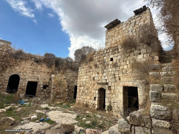 صور من الأبينة الأثرية القديمة في قرية دير قديس، بعدسة: أ. محمد أبو نوح