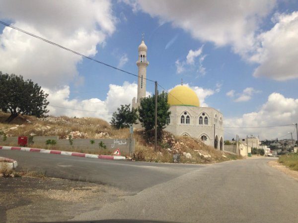 مسجد القرية/قرية كفر حارس