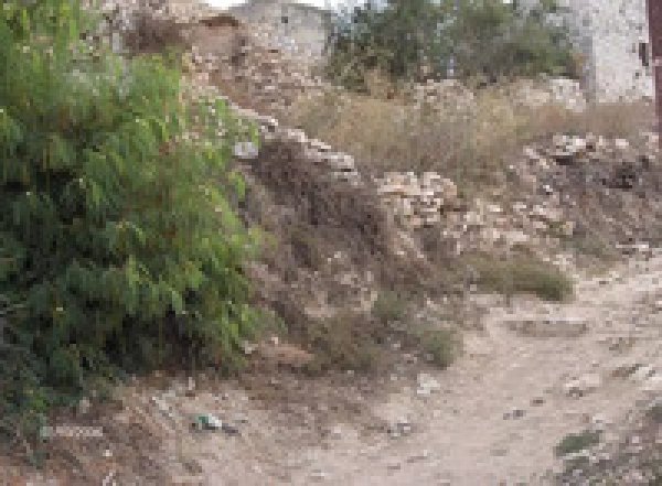 اثار المنازل المدمرة/قرية كفل حارس