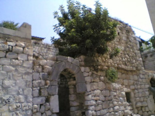 أحد المنازل القديمة /قرية كفل حارس