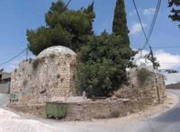 أحد المقاما تالموجودة في القرية/قرية كفل حارس