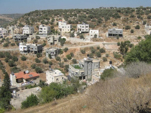 منازل القرية/قرية سرطة