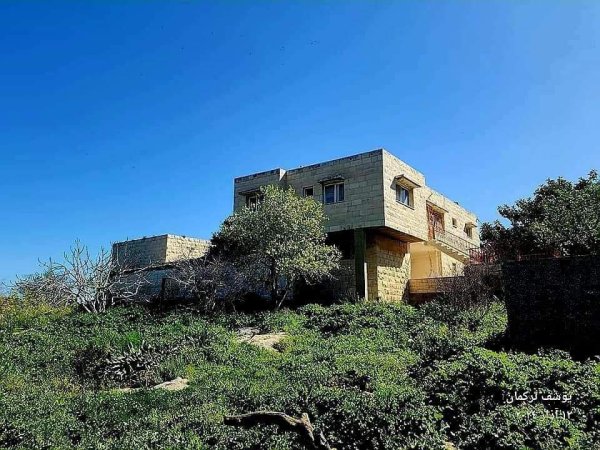 بعض البيوت القديمة من قرية تلفيت جنوب جنين تصوير يوسف تركمان