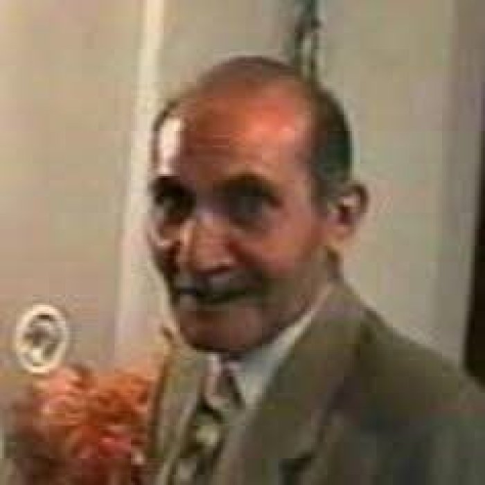 سلسلة رموز فلسطينية (55)... التربوي والمدرس فرج محمد الصباح (أبو جهاد)