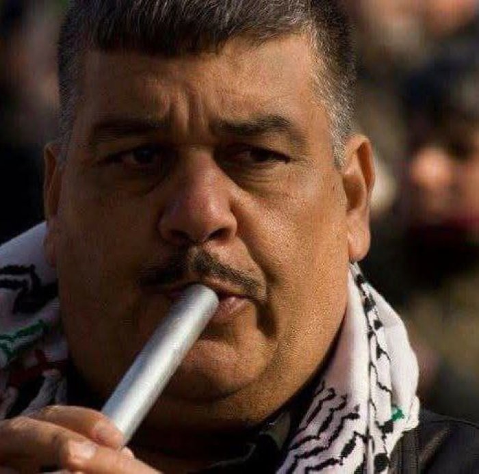 سلسلة رموز فلسطينية (57)... الفنان والعازف خالد مقاري