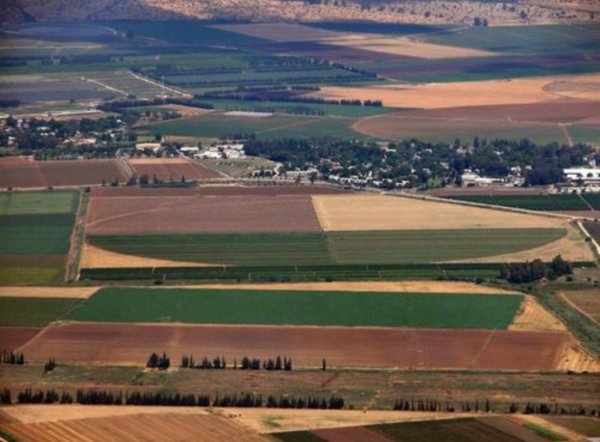 أراضي القرية