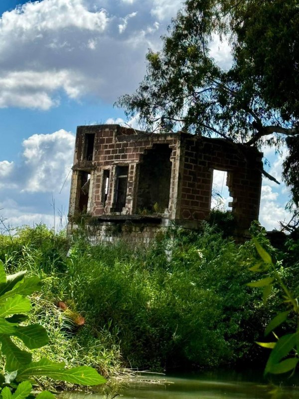 صور لقرية المحمودية/المرّ، نقلاً عن : الأستاذ ابراهيم أبوعمار