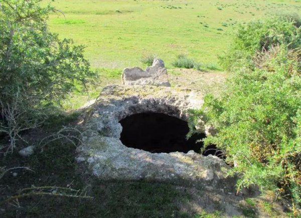 صور حديثة لقرية دمرة، نقلاً عن موقع فلسطين في الذاكرة