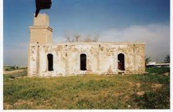 ما تبقى من قرية كزفخة / جامع القرية