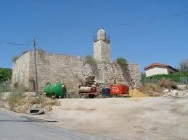 ما تبقى من قرية كزفخة / جامع القرية