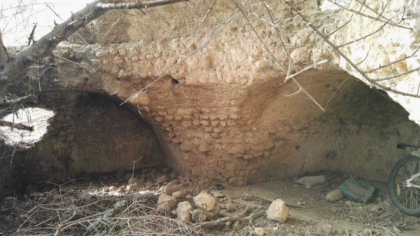 بناء قديم قرية بيت دراس