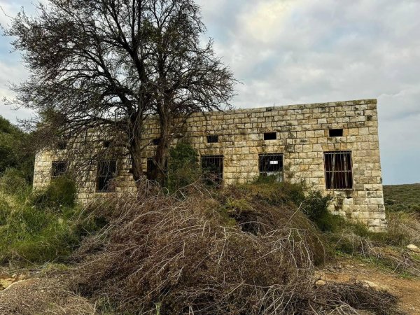 صور حديثة من قرية البروة المهجرة، بعدسة: أ. ابراهيم أبو عمار