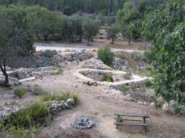 قرية القبو / القدس