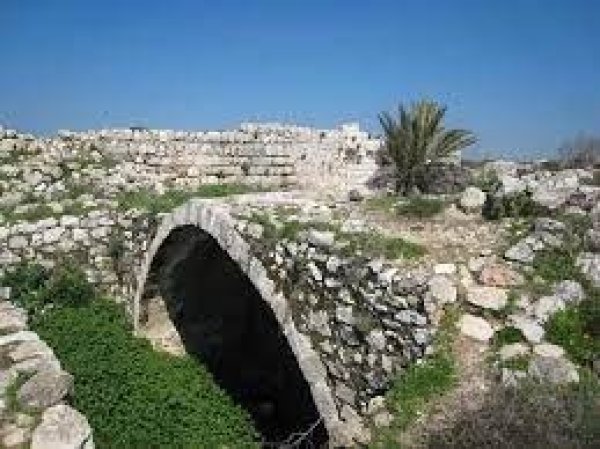 قرية  بيت عطاب