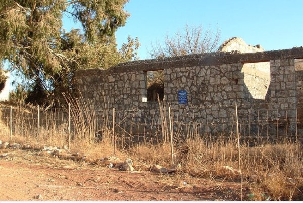 بقايا منازل عربية في المالكية