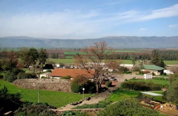 موقع قرية غرابة من الجهة الغربية، نقلاً عن موقع فلسطين في الذاكرة