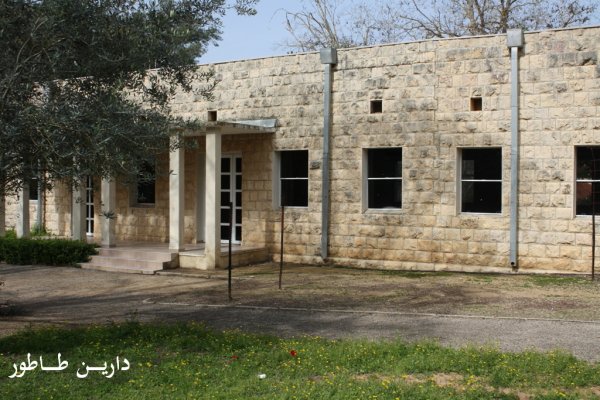 مدرسة إجزم التي حولها الصهاينة لكنيس يهودي