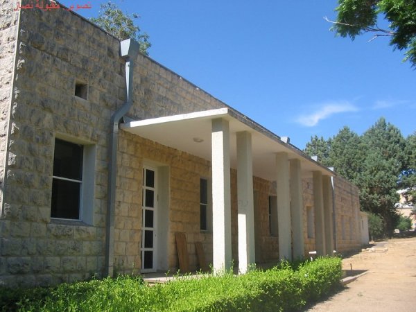 مدرسة إجزم التي حولها الصهاينة لكنيس يهودي