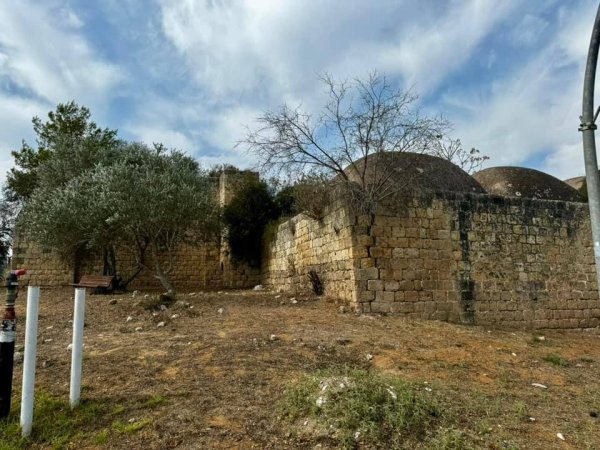 مسجد قرية إجزم، نقلاً عن: أ. ابراهيم عمار