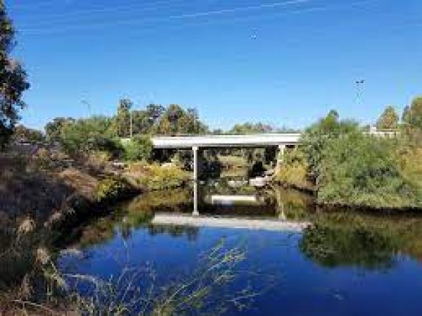 قرية الجلدية