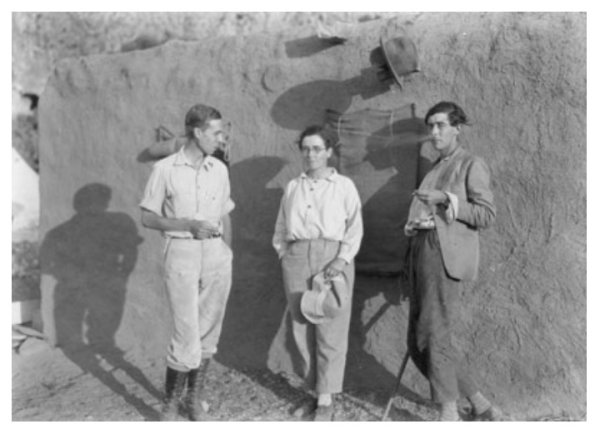 صورة نادرة لعالمة الآثار دوروتي جارود في قرية جبع- حيفا عام 1931