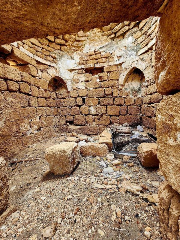 مقام  الشيخ خليل ومقبرة قرية طيرة اللوز قضاء حيفا، بعدسة : أ. نبيلة سالم