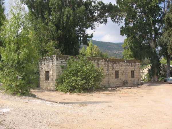 منزل عربي باقٍ في قرية ياجور