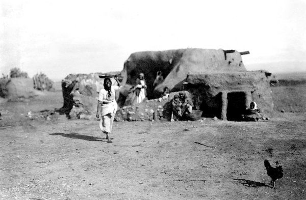 صورة قديمة لقرية ياجور تعود لعام 1936 نقلاً عن موقع فلسطين في الذاكرة