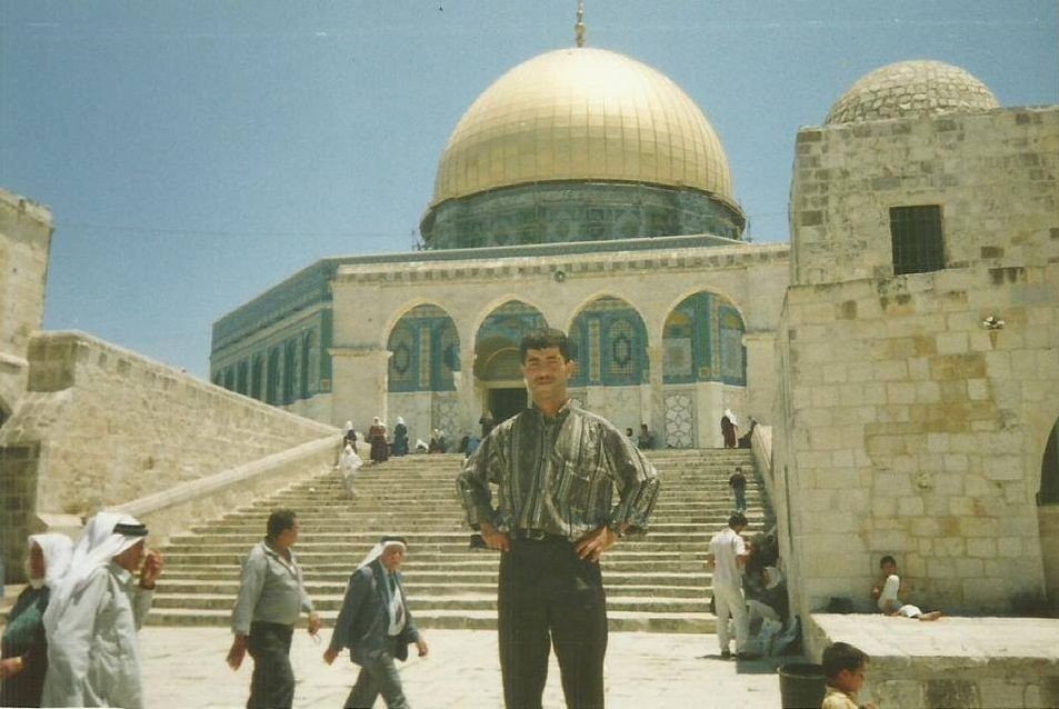 محمد المقوسي اثناء زيارتي الى فلسطين الحبيبه  1996