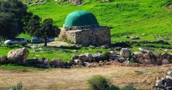 مقام النبي صالح / إذنا الخليل