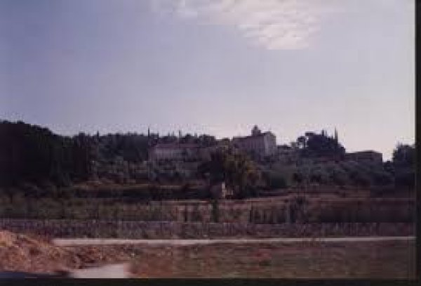 قرية القباب