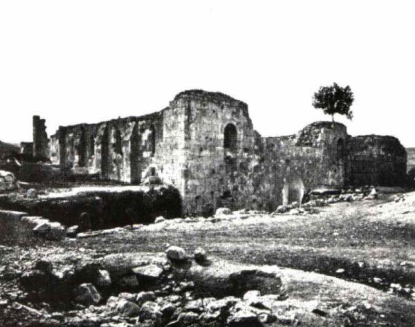 مباني القرية قديما