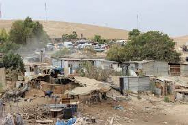 قرية الخان الأحمر