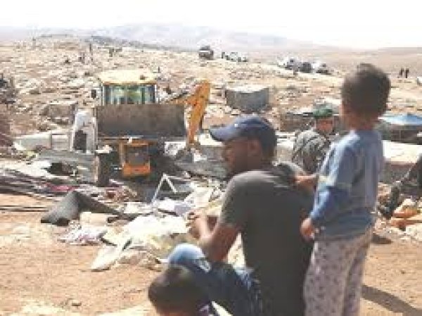 قرية الخان الأحمر