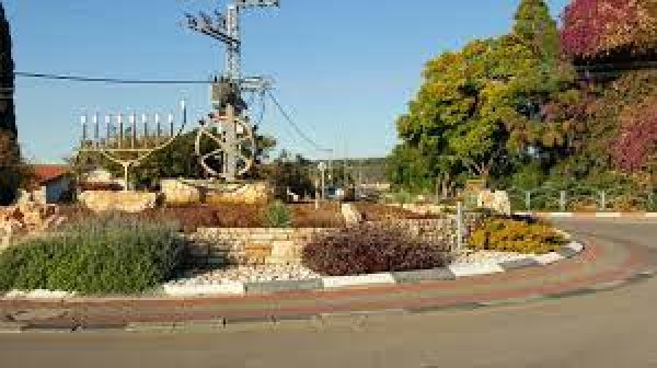 من أراضي قرية عمقا